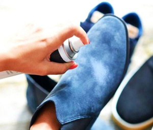 تمیز کردن کفش جیر با روش های کاربردی